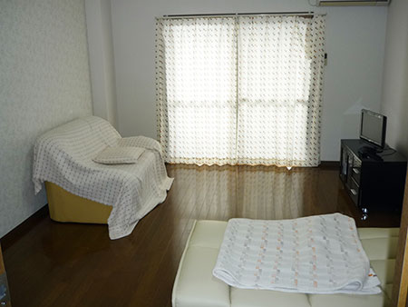 天井、壁クロス張替え、クッションフロアー張替え、ソフト巾木張替え