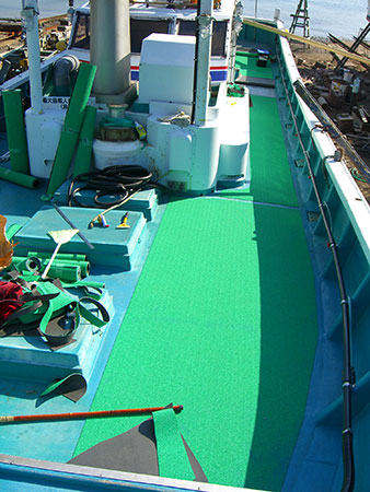 クッションシート貼り